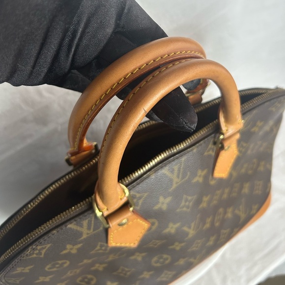 LOUIS VUITTON Monogram Alma PM - Picture 15 of 15